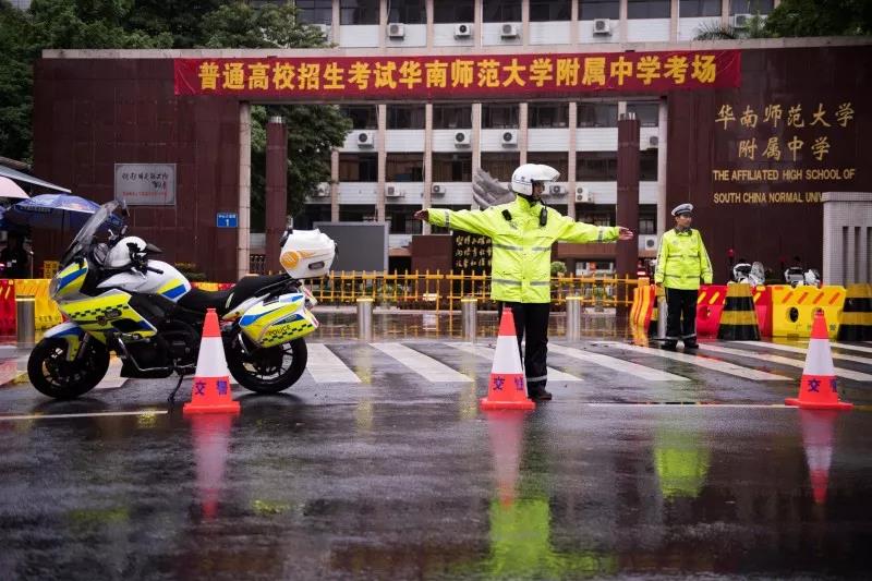 全民行動，助力高考